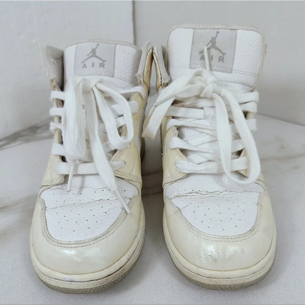 Nike Kids' Air Jordan 1 Retro Phat Mid White Cream Basketball Sneakers, 5.5Y